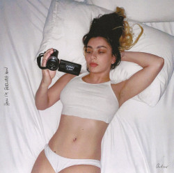 Charli Xcx • How I´M Feeling Now