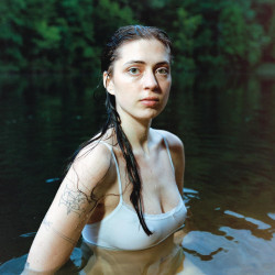 Lizzy McAlpine • Older
