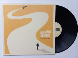 Bruno Mars • Doo-Wops & Hooligans