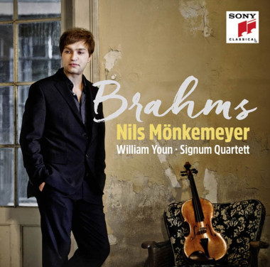 Nils Mönkemeyer • Brahms