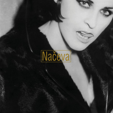 Načeva Monika • Nebe Je Rudý