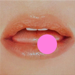 Kesha: • .